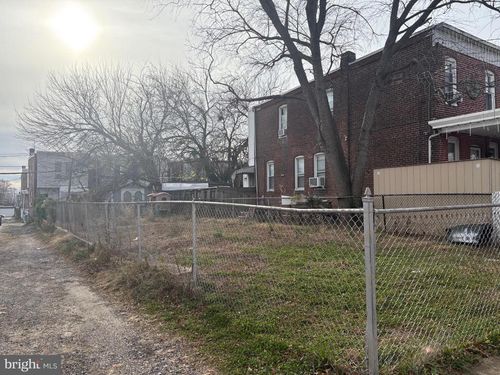 6151 Walker St, PHILADELPHIA, PA, 19135-3525 | Card Image