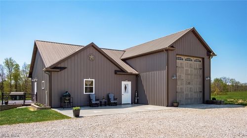 2967 Opera Rd, Mount Perry, OH, 43760-9646 | Card Image