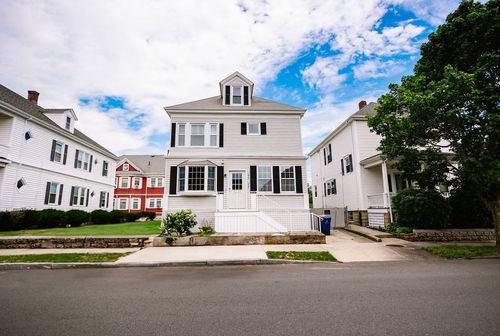 237-235 Wood St, New Bedford, MA, 02745-5657 | Card Image