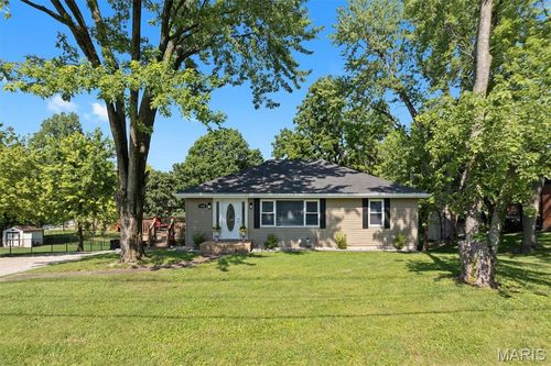 1466 N Keebler Ave, Collinsville, IL, 62234-4449 | Card Image