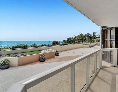 apt-206-6423 Collins Ave, Miami Beach, FL, 33141-4640 | Card Image