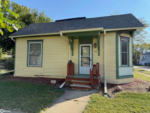 301 N 6th St, Fairfield, IA, 52556-2506 | Card Image