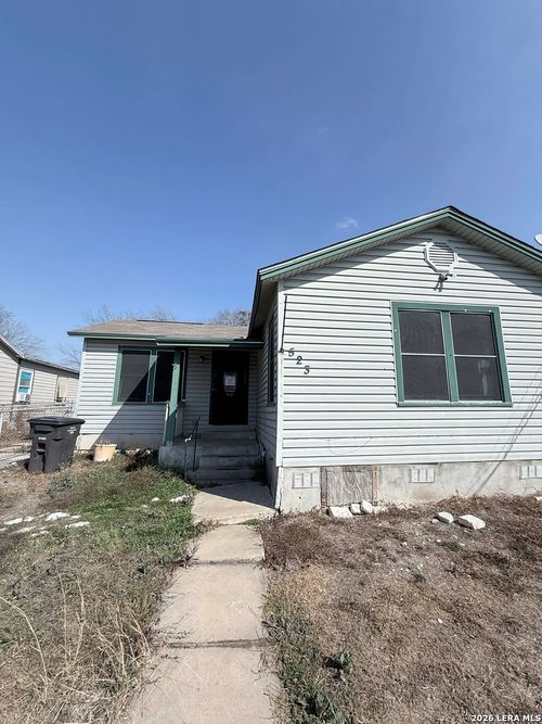 523 Avondale Ave, San Antonio, TX, 78223-2614 | Card Image