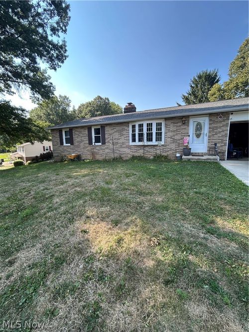 6641 Hillfield St Nw, North Canton, OH, 44720-6467 | Card Image