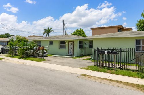 1-3210 Nw 22nd Ave, Miami, FL, 33142-8588 | Card Image