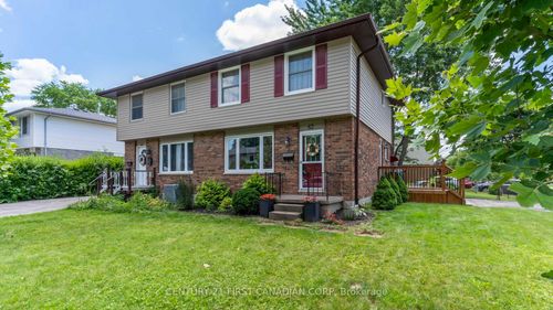 63 Augusta Cres, London, ON, N6E2C9 | Card Image