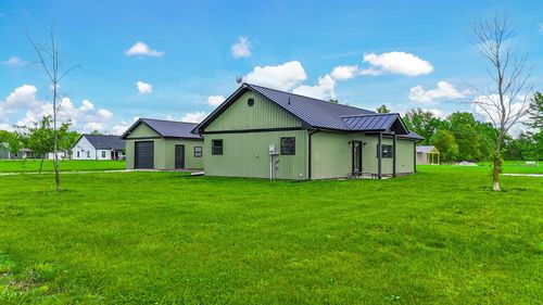 5 Suzanne Ct, CLARK, MO, 65243-5515 | Card Image