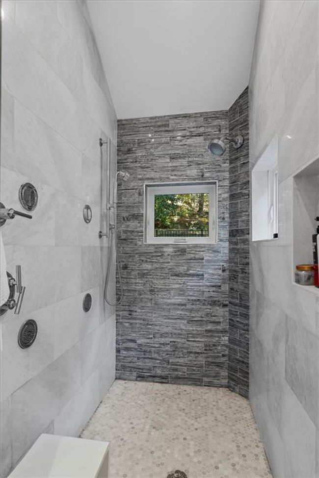6305 River Chase Cir, House other with 4 bedrooms, 6 bathrooms and null parking in Sandy Springs GA | Image 43