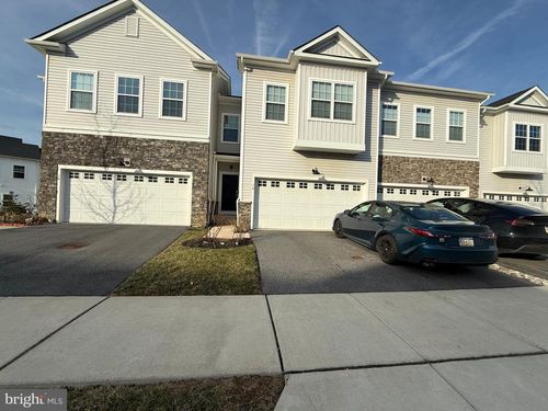 16 Lochiel Ln, EXTON, PA, 19341-2868 | Card Image