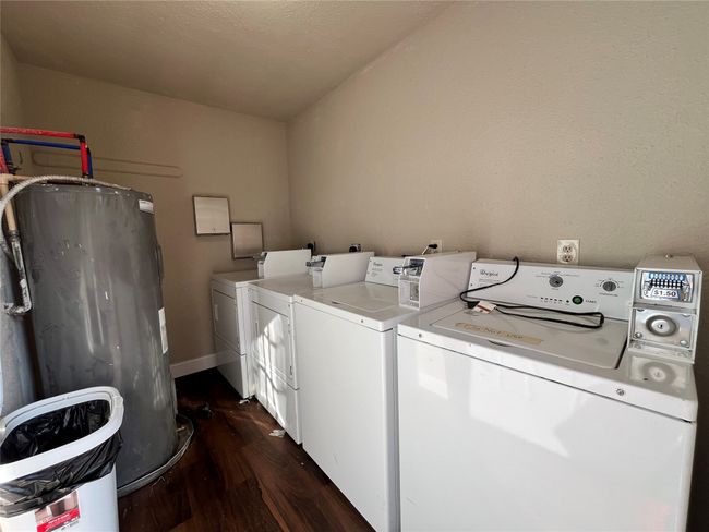 The apartment provides a laundry room for the tenant's use. | Image 10
