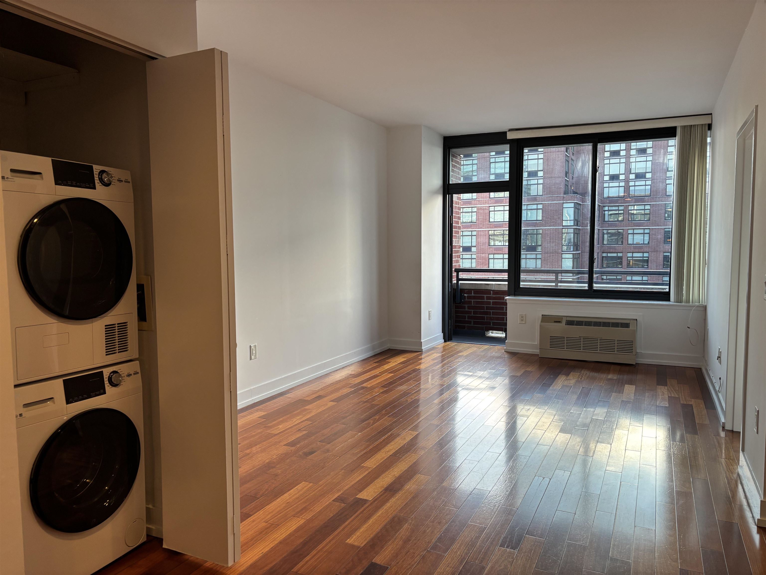 Residential Lease in JC, Downtown