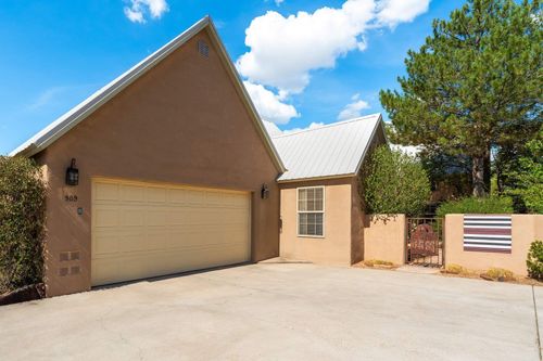 909 Nicole Pl, Santa Fe, NM, 87505-0705 | Card Image
