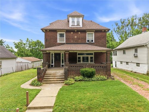 214 6th St, Campbell, OH, 44405-1376 | Card Image