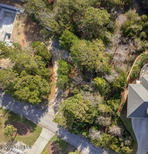 202 Shipwreck Ln, Emerald Isle, NC, 28594-6102 | Card Image