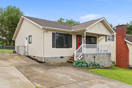 311 Henderson St, Maryville, TN, 37804 | Card Image