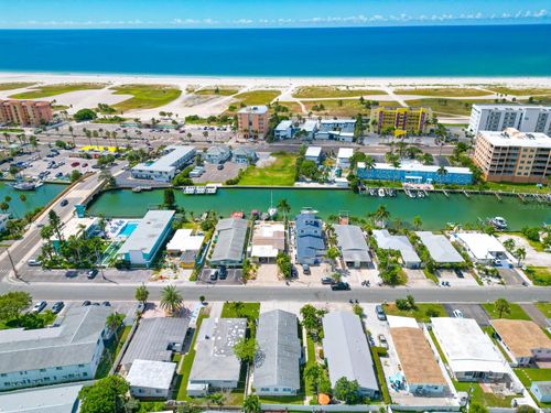 11295 1st St E, Treasure Island, FL, 33706-4795 | Card Image
