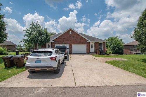 109 Wood Ln, Hodgenville, KY, 42748-1744 | Card Image