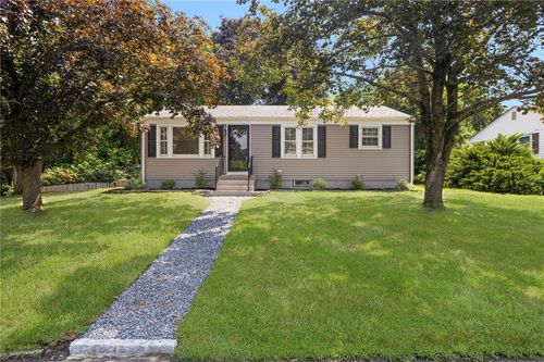 71 Waycross Dr, Warwick, RI, 02888-4045 | Card Image