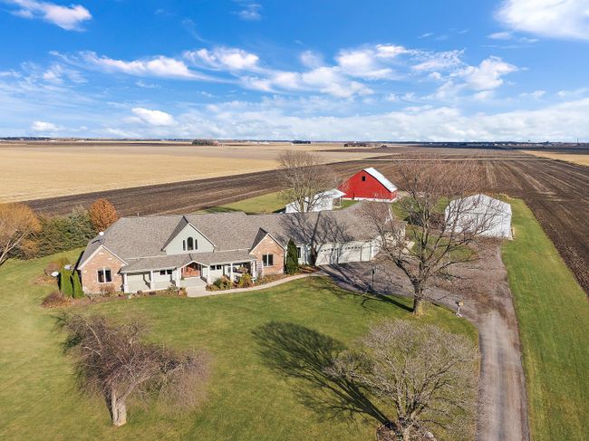 550 Maplewood Rd, House other with 6 bedrooms, 6 bathrooms and 3 parking in Somonauk IL | Image 75