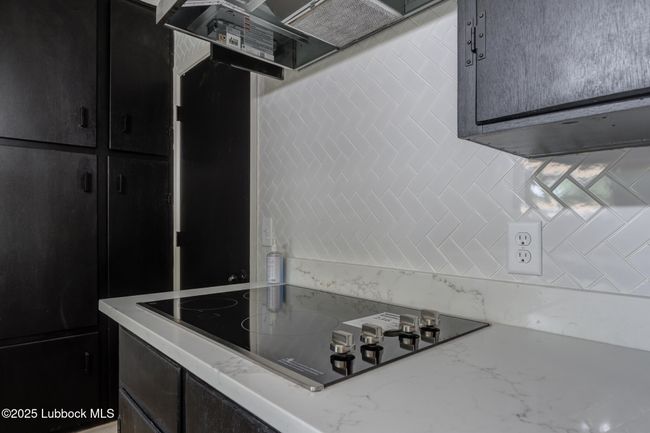 2803 W 18 Th St, House other with 3 bedrooms, 2 bathrooms and null parking in Plainview TX | Image 14