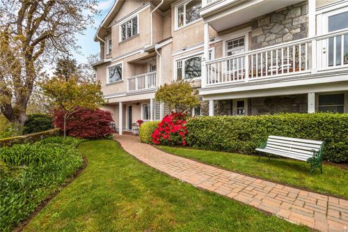 101-1196 Clovelly Terr, Victoria, BC, V8P1V6 | Card Image