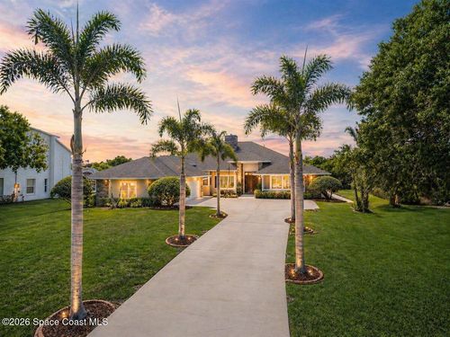 3706 Secluded Oak Ct, Melbourne, FL, 32934-8579 | Card Image