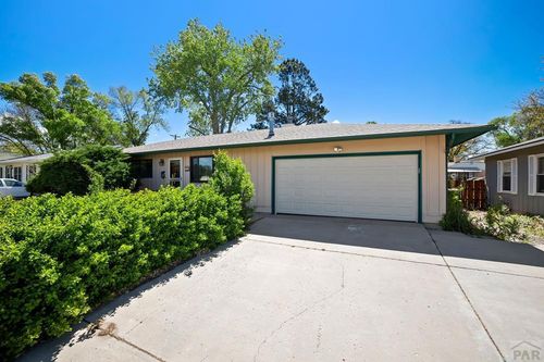 70 Caledonia Rd, Pueblo, CO, 81001-1425 | Card Image
