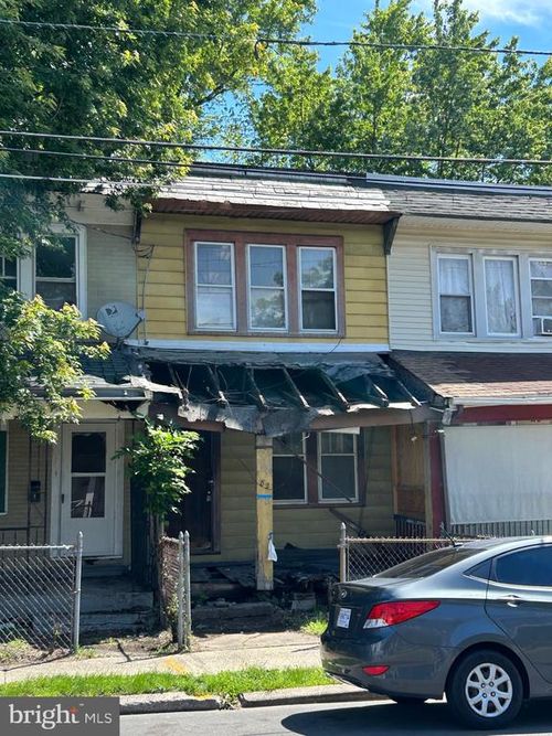 82 Vine St, Trenton, NJ, 08638-4234 | Card Image