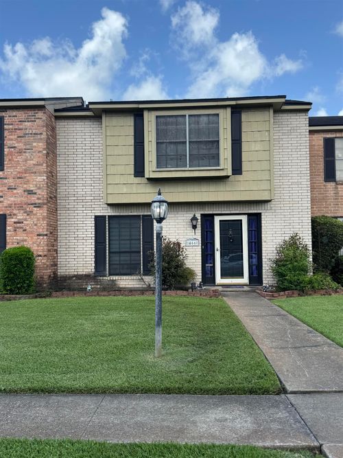 466 Yorktown Ln, Beaumont, TX, 77707-1851 | Card Image
