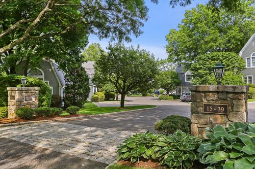 21-21 Lakeview Ave, New Canaan, CT, 06840-5946 | Card Image