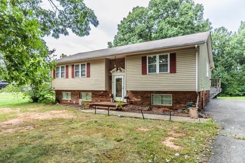 2343 Purdum Mill Rd, Appomattox, VA, 24522-8128 | Card Image
