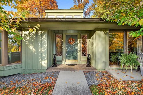 18 Richard Dr, Marion, NC, 28752-3482 | Card Image