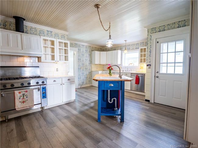 81 Hawkins St, House other with 4 bedrooms, 2 bathrooms and null parking in Killingly CT | Image 14