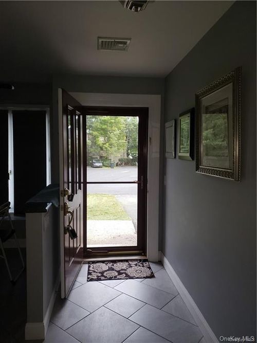 22 Lakeview Ct, Rock Hill, NY, 12775-8220 | Card Image