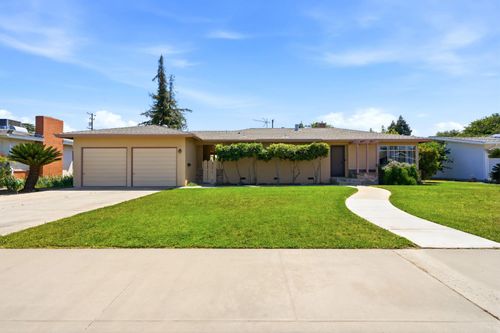 293 W Ponderosa Avenue, Reedley, CA, 93654 | Card Image