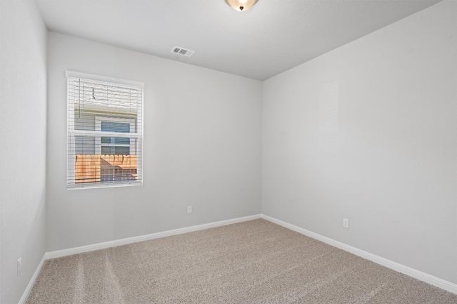 Empty room with carpet flooring and baseboards | Image 17