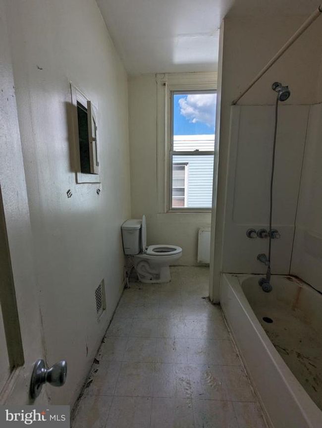719 E 41 St St, Home with 3 bedrooms, 2 bathrooms and null parking in BALTIMORE MD | Image 13