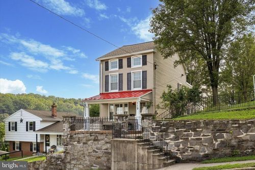 119 Cedar Ave, CONSHOHOCKEN, PA, 19428-2810 | Card Image