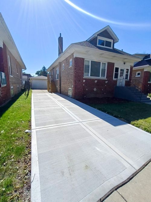 1413 W 97th Street, Chicago, IL, 60643 | Card Image
