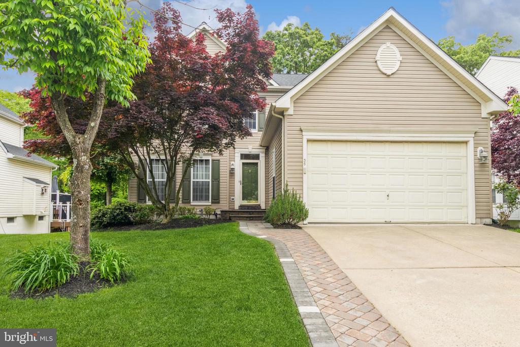 Wood Lark Dr, Mount Laurel, NJ 08054