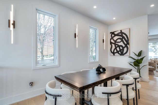 696 Hillview Cres, House other with 6 bedrooms, 5 bathrooms and 10 parking in Pickering ON | Image 6