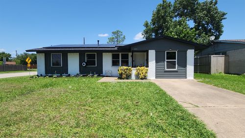 3927 Emerald Dr, Mesquite, TX, 75150-2536 | Card Image