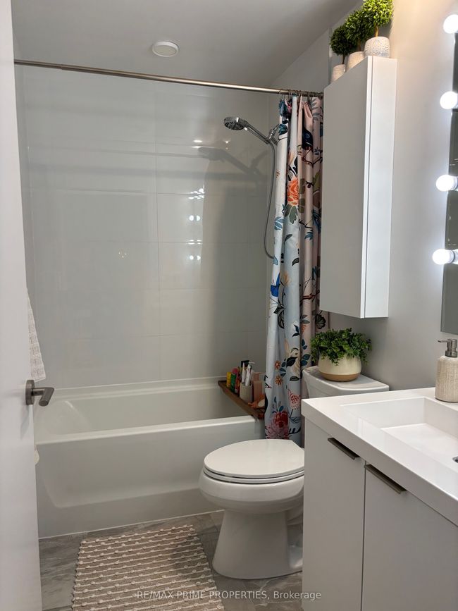 230 - 20 O'neill Rd, Condo with 2 bedrooms, 1 bathrooms and 1 parking in North York ON | Image 6