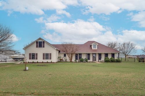 108 High Meadows Ct, Decatur, TX, 76234-6882 | Card Image