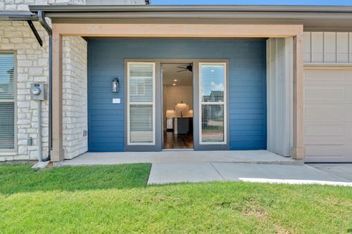 100-1636 Spaniel Ave, Garland, TX, 75040-5802 | Card Image