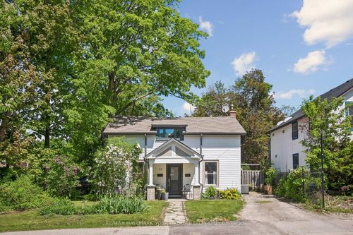 37 Arnold Cres, Richmond Hill, ON, L4C3R6 | Card Image