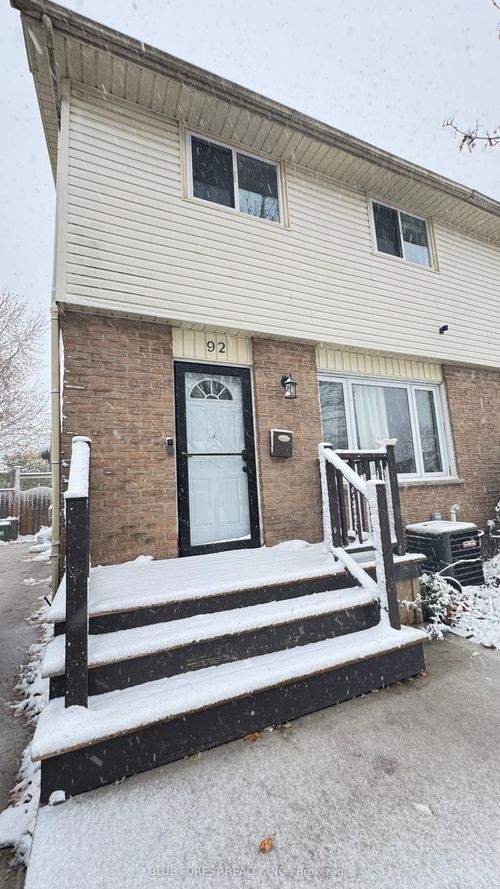 92-114 Pauline Cres, London, ON, N6E2X6 | Card Image