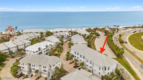 22-109 Barefoot Cir, BONITA SPRINGS, FL, 34134-8574 | Card Image