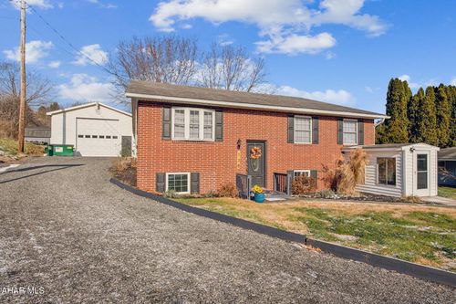 138 S Pine Avenue, Stoystown, PA, 15563 | Card Image