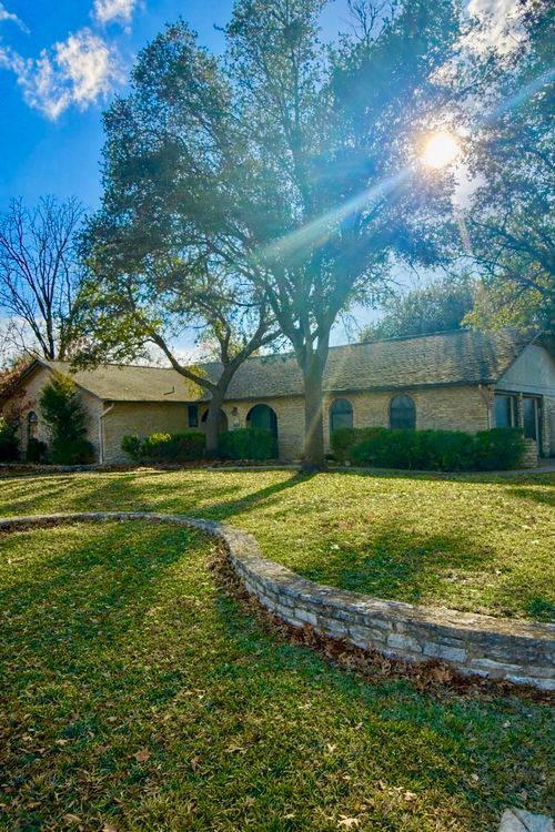 9507 Sherbrooke St, Austin, TX, 78729-2737 | Card Image